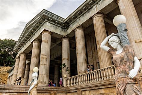 Temple of Leah: A Journey to the Taj Mahal of Cebu .